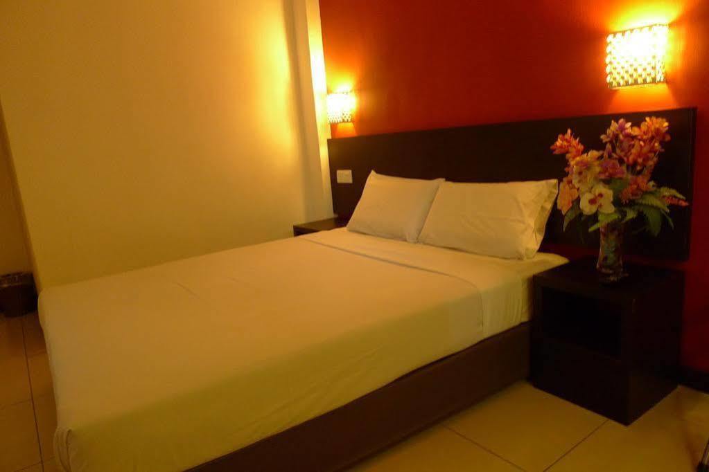 Meldrum Hotel Johor Bahru Eksteriør billede